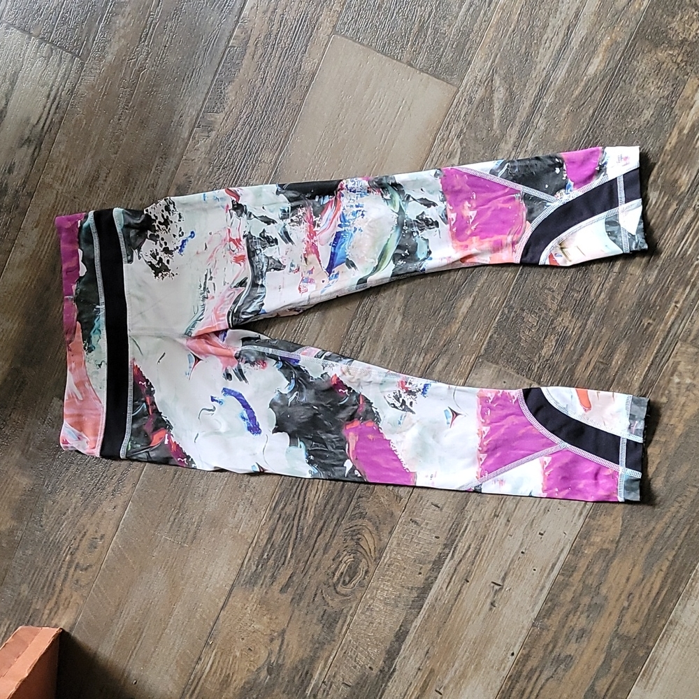 EUC- Lululemon Multi- Colored Capri pants. Sz 2